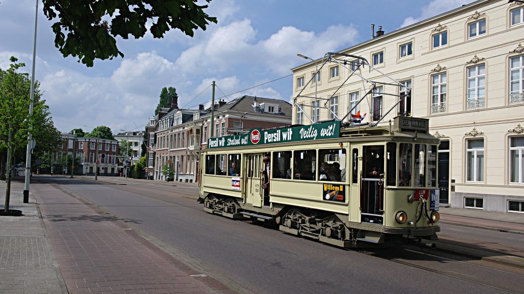 HTM 58 in de Javastraat Den Haag. Foto: Voogd. Tramweg Stichting